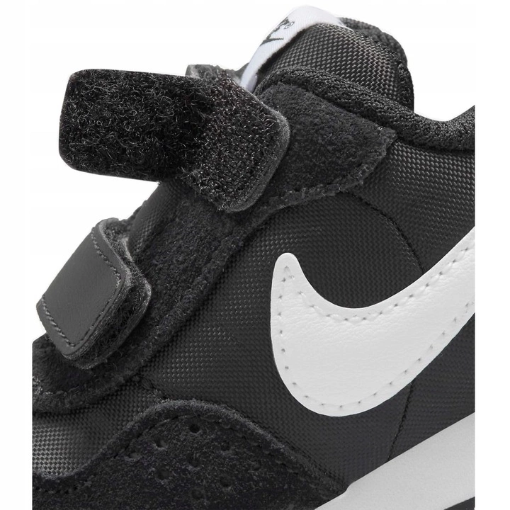 Buty Nike MD Valiant (TDV)