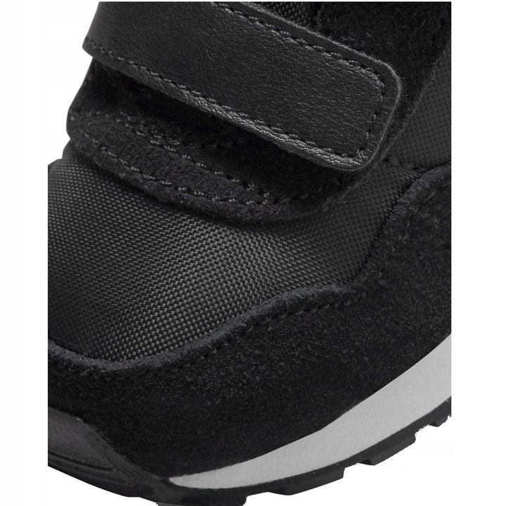 Buty Nike MD Valiant (TDV)