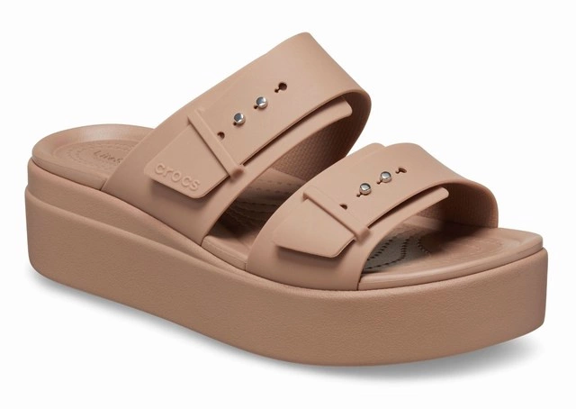 Sandały Crocs Brooklyn Low Wedge Sandal Latte