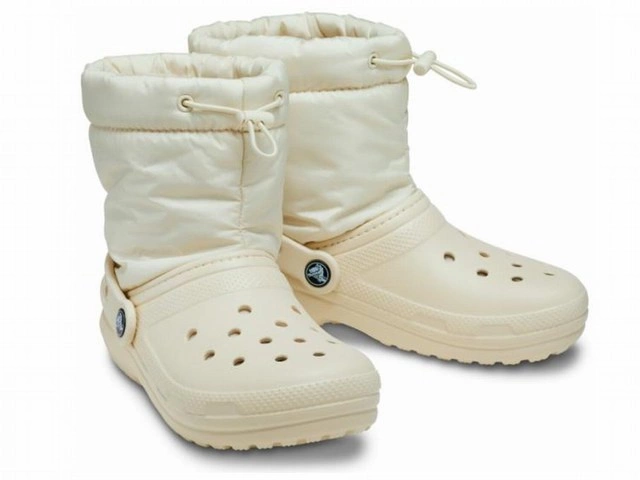 Klapki Crocs Classic Lined Neo Puff Boot digital v